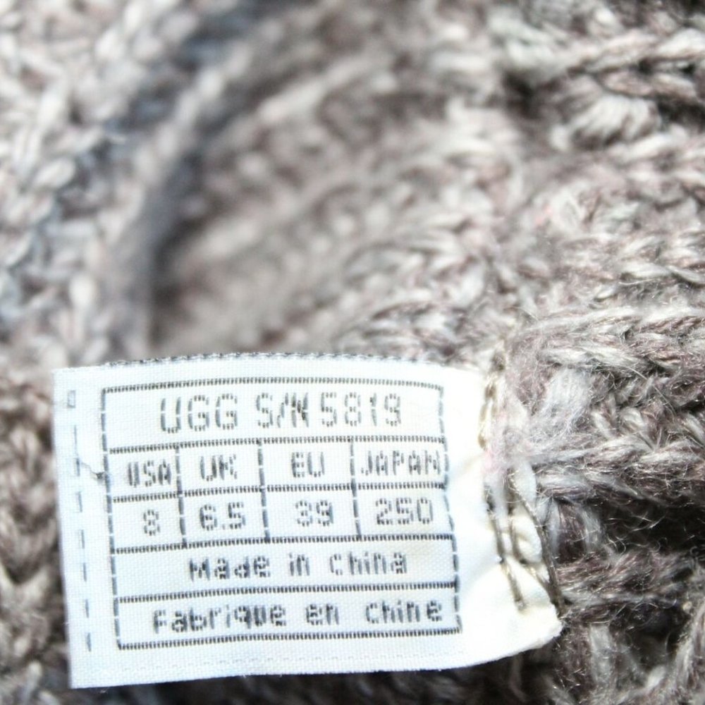 UGG Classic Cardy Button Detailed Sweater Knit Boots 5819 Gray Size 8 H12130 - Picture 9 of 11